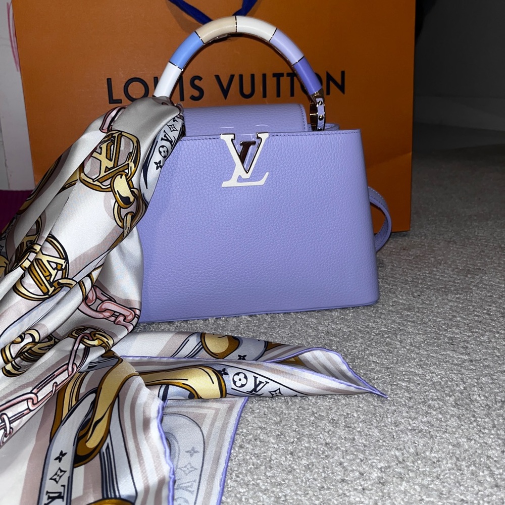 Lavender Capucine with scarf like new
